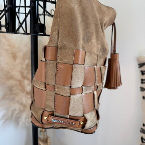 Michael Kors Vivian Large Woven Suede Bucket Hobo Shoulder Bag Crossbody Strap - Picture 5 of 16